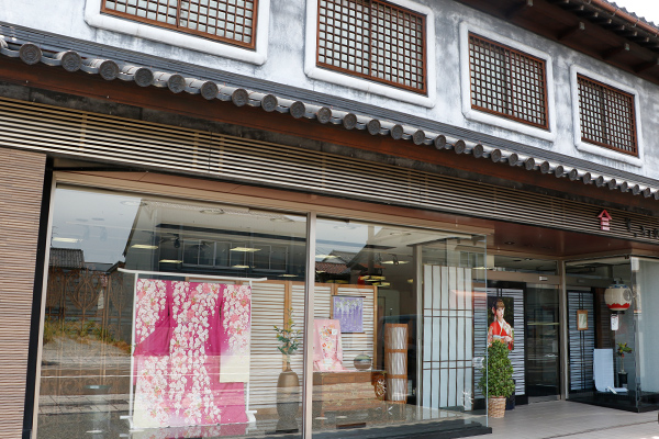 河島呉服店店舗